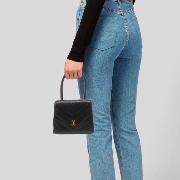 ❌❌ SOLD ❌❌ Chanel Vintage Top Handle Kelly Bag - Picture 6 of 12